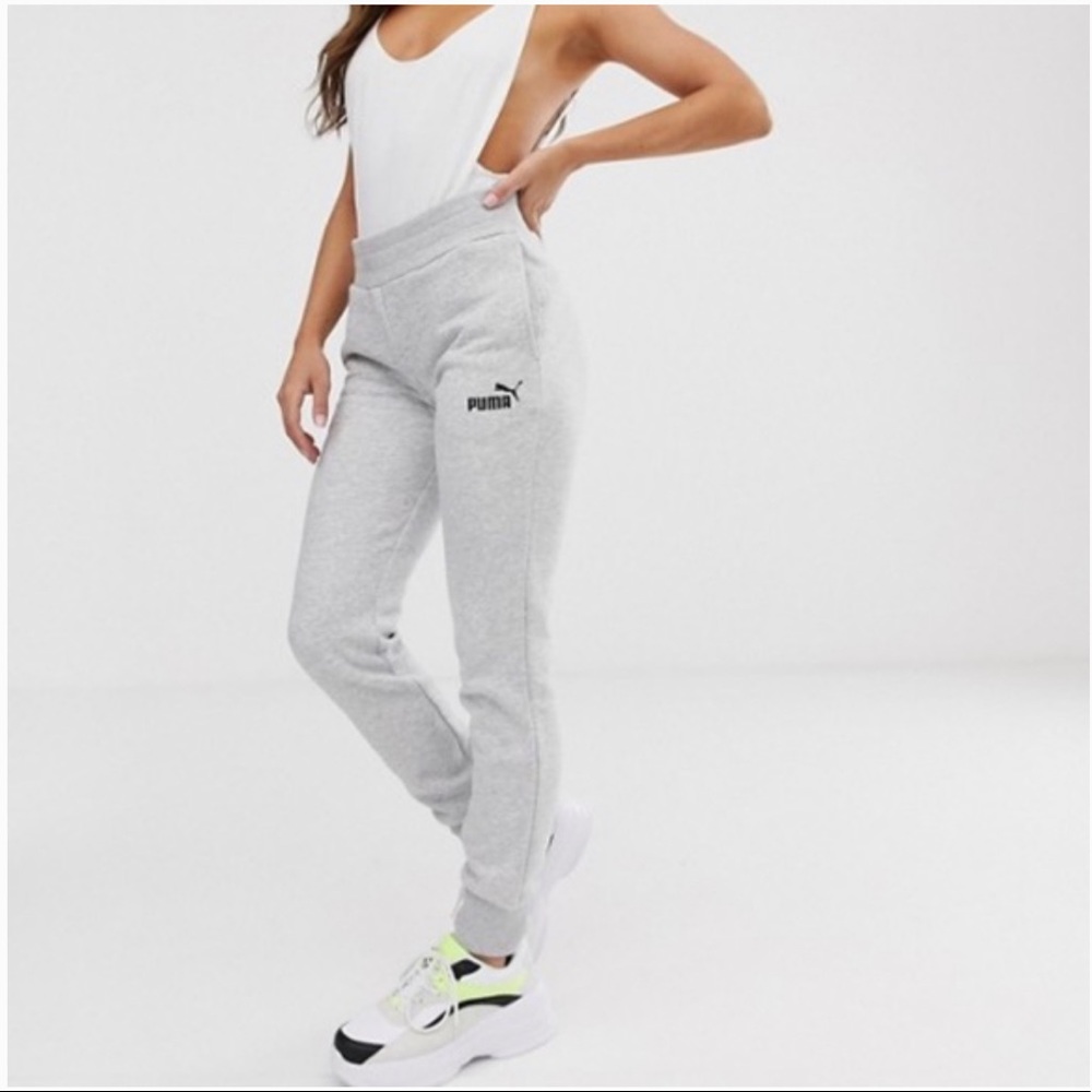 SOLD‼️Puma Women’s Joggers - Picture 1 of 10